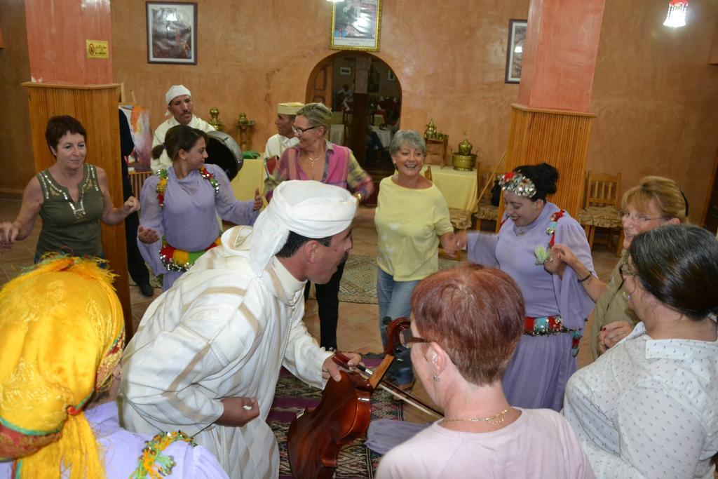 Ksar Timnay Hotel Aguelmous Esterno foto