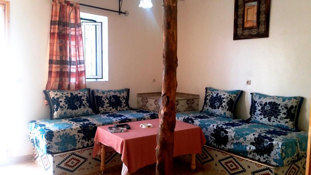 Ksar Timnay Hotel Aguelmous Esterno foto