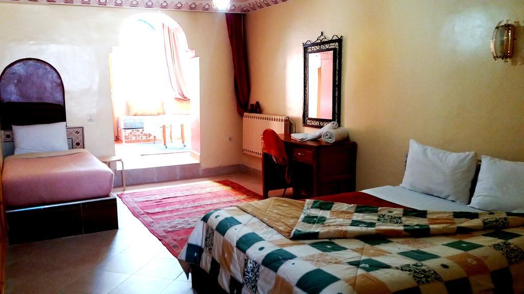 Ksar Timnay Hotel Aguelmous Esterno foto