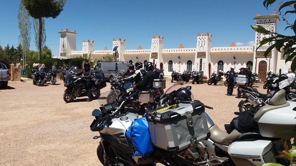 Ksar Timnay Hotel Aguelmous Esterno foto