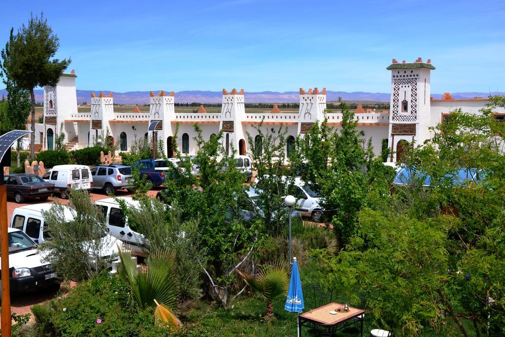 Ksar Timnay Hotel Aguelmous Esterno foto